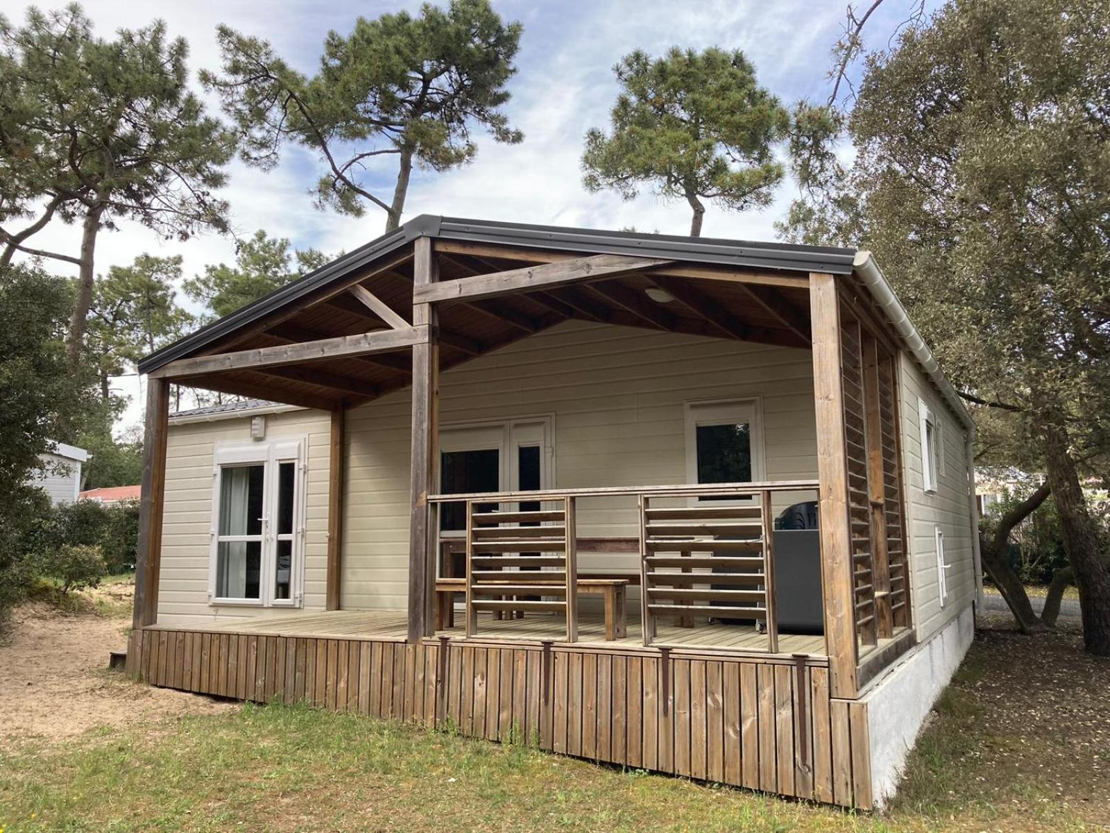 Le Domaine Des Pins Hotel Saint-Hilaire-de-Riez Ngoại thất bức ảnh