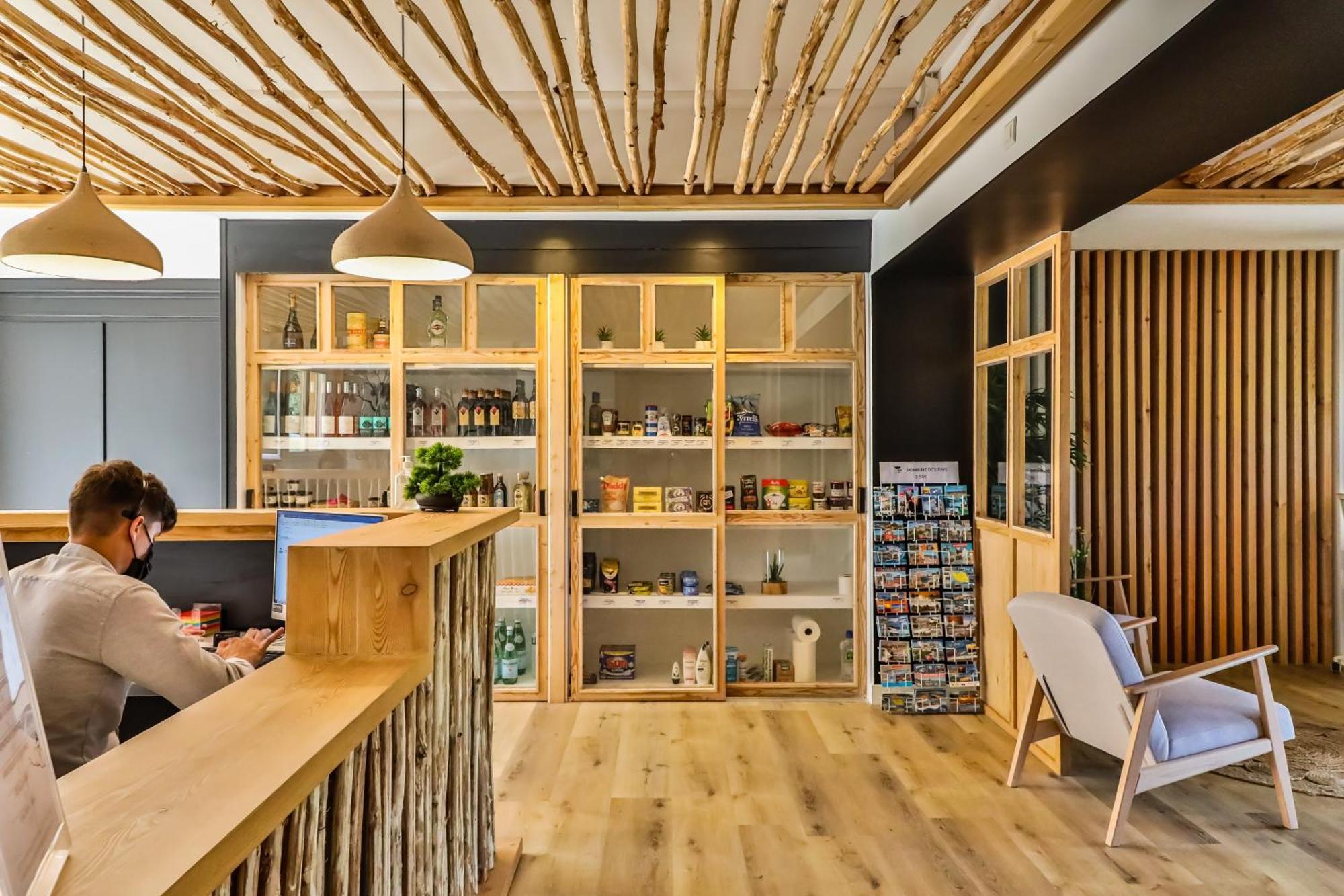 Le Domaine Des Pins Hotel Saint-Hilaire-de-Riez Ngoại thất bức ảnh